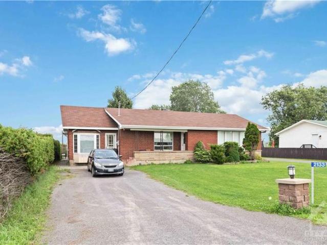 House for sale in Orleans