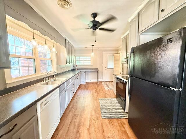 House for sale in Jefferson, North Carolina