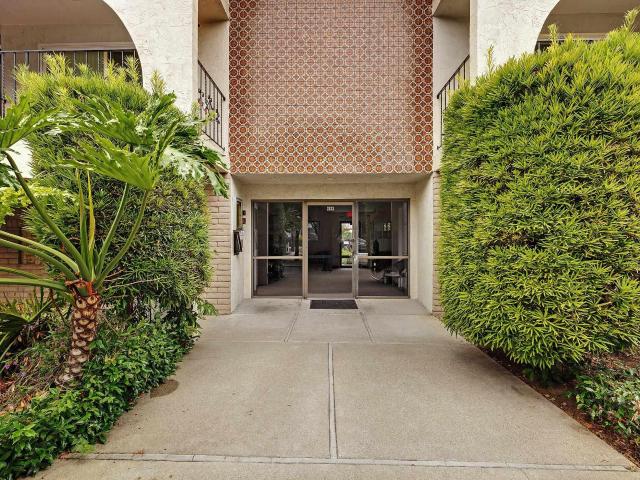 Condo for sale in Alameda, California