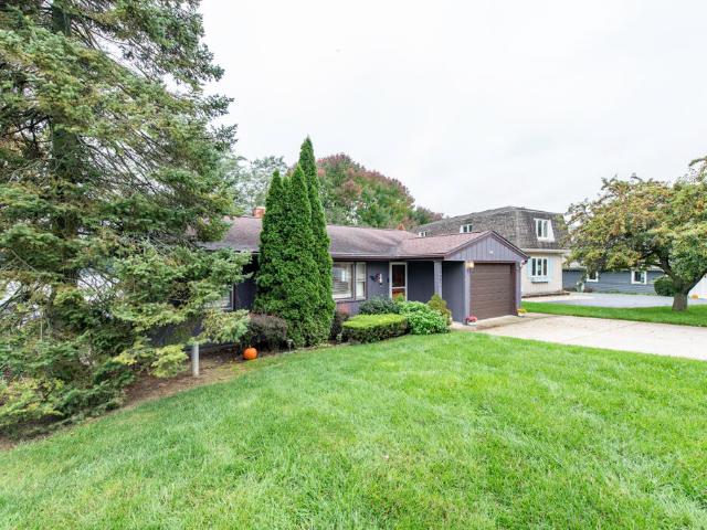 House for sale in Lake Shangrila, Bristol