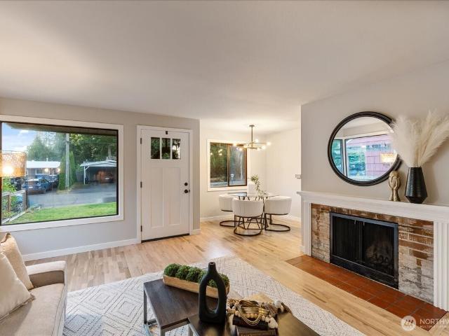 House for sale in Echo Lake, Shoreline