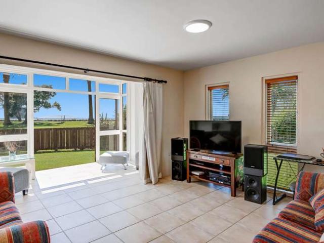Apartment for sale in Waiwera