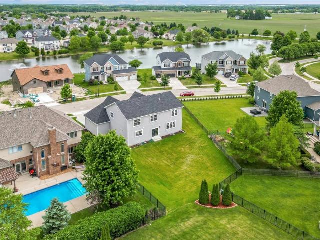 House for sale in Shorewood, Illinois