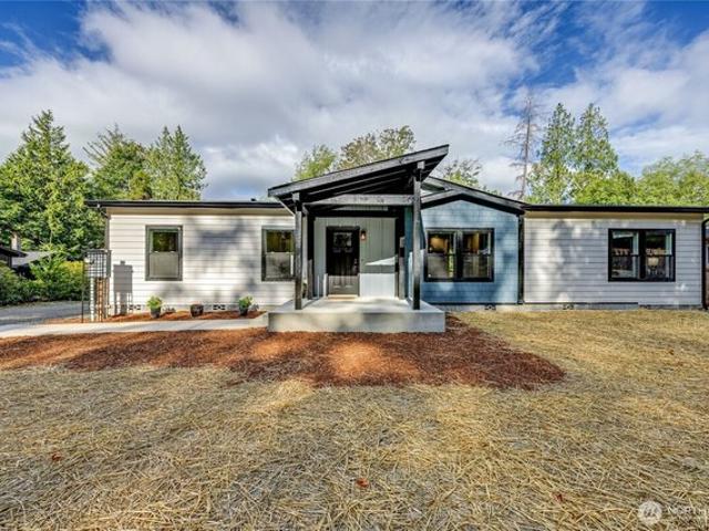 House for sale in Kingston, Washington