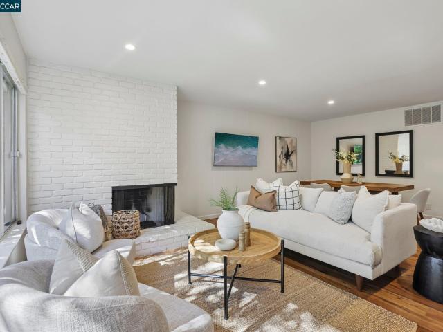Condo for sale in Moraga, California