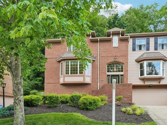 Townhouse for sale in Wexford, Pennsylvania