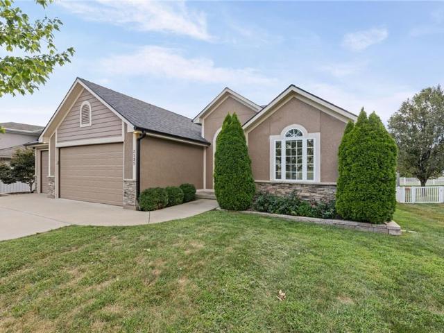 House for sale in Blue Springs, Missouri