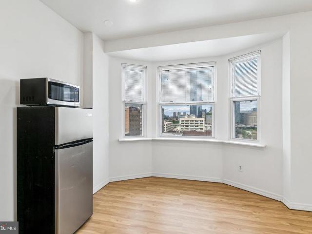Condo for sale in Philadelphia, Pennsylvania