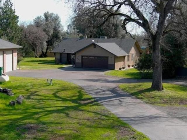 House for sale in Anderson, Shasta County