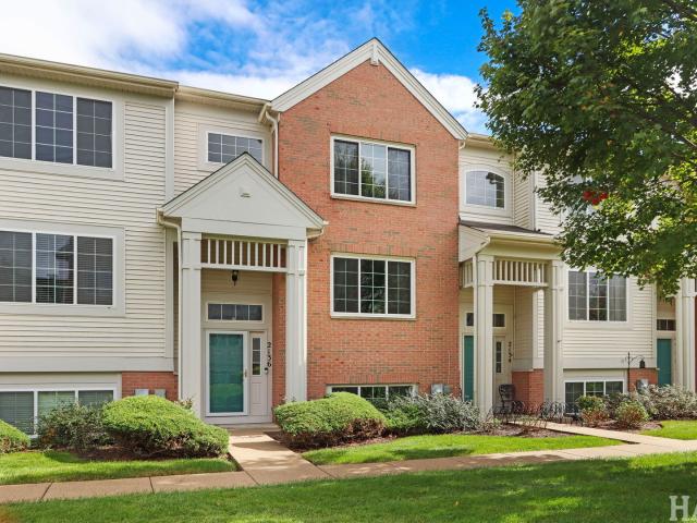 Condo for sale in Morgan Hill, McHenry