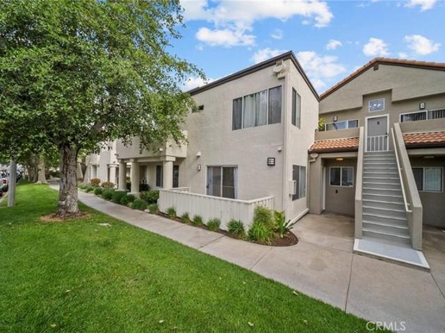 Condo for sale in Canyon Country, California