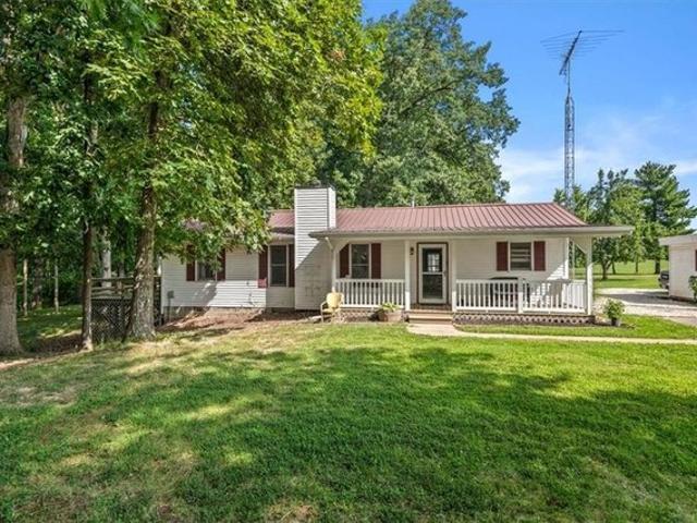 House for sale in Shelbyville, Illinois