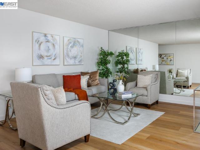 Condo for sale in Alameda, Alameda County