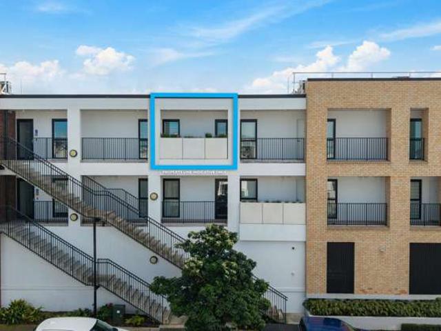 Apartment for sale in Paremoremo