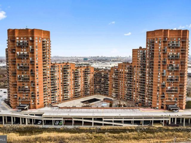 Condo for sale in Hudson, New Jersey