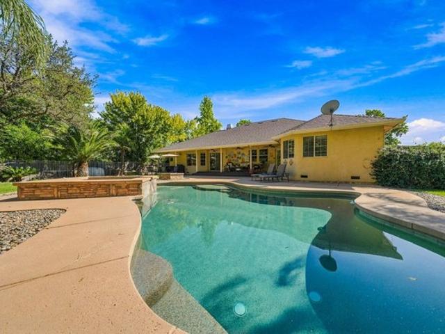 House for sale in Redding, Shasta County