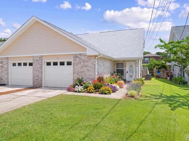 Condo for sale in Navarre, Florida