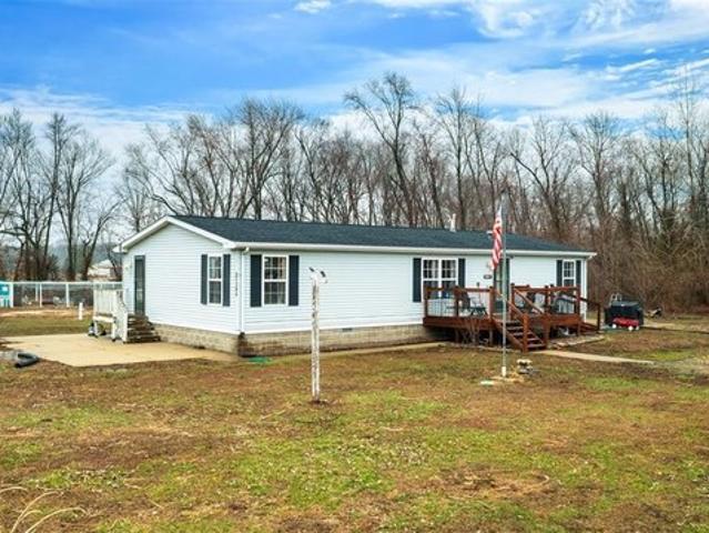 House for sale in Mount Olive, Illinois