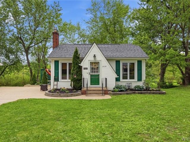 House for sale in Derby, New York