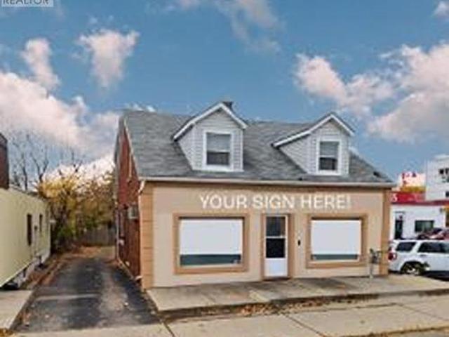 Commercial for rent in Kitchener, Ontario