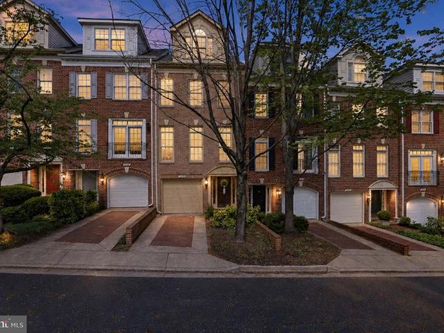 Townhouse for sale in Virginia