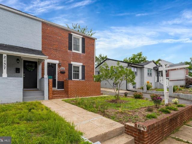 Townhouse for sale in Virginia