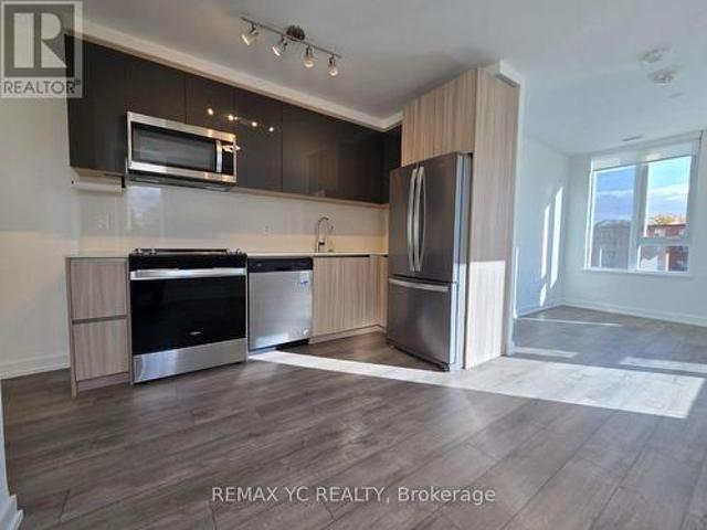 Condo for sale in York Centre, Toronto