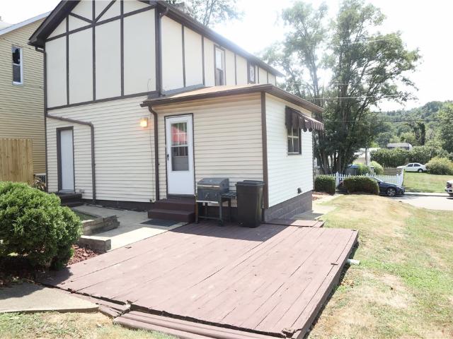 House for sale in Elco, Pennsylvania