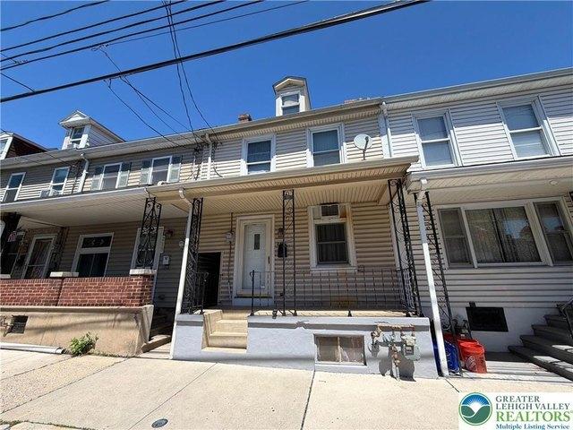 Townhouse for sale in Lehigh, Pennsylvania