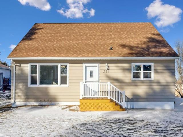 House for sale in Gladbrook, Iowa
