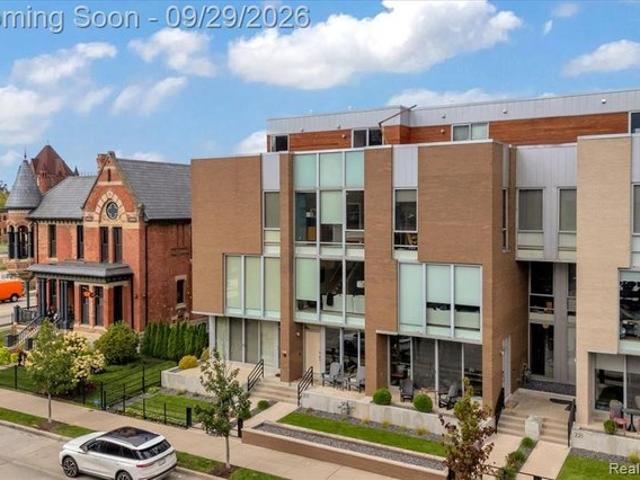 Townhouse for sale in Detroit, Michigan