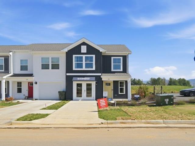 Townhouse for sale in Virginia