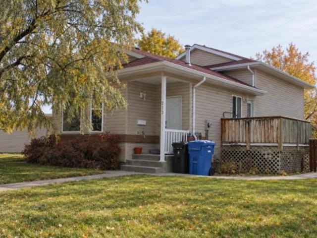 House for sale in Indian Battle Heights, Lethbridge