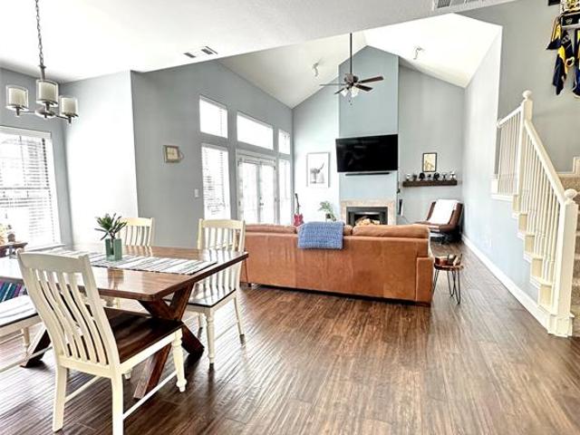 Townhouse for sale in Irving, Texas