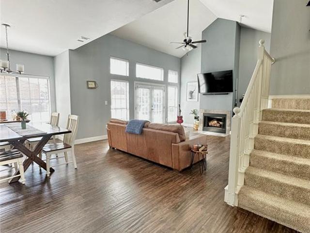 Townhouse for sale in Irving, Texas