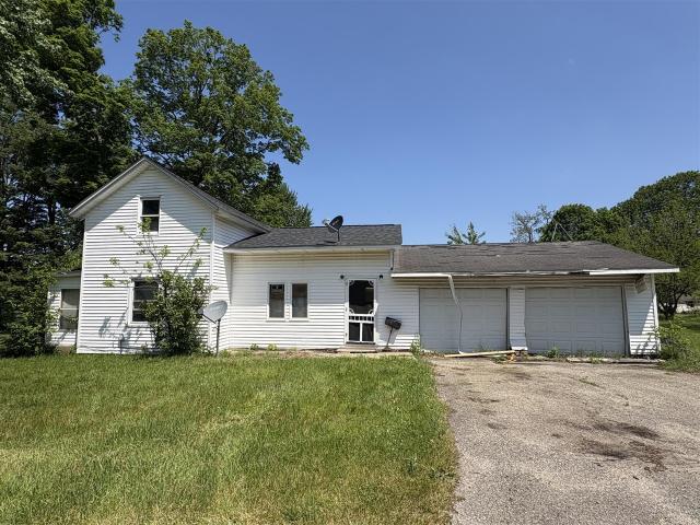 House for sale in Dowagiac, Michigan