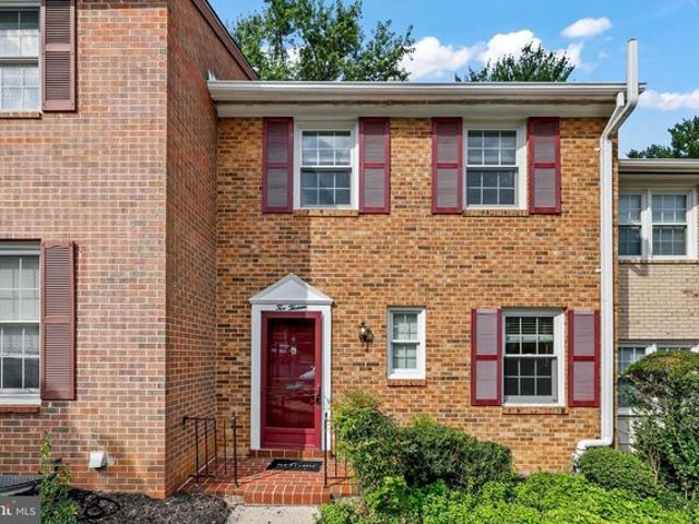 Townhouse for sale in Virginia