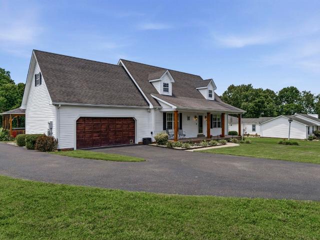 House for sale in Adolphus, Kentucky