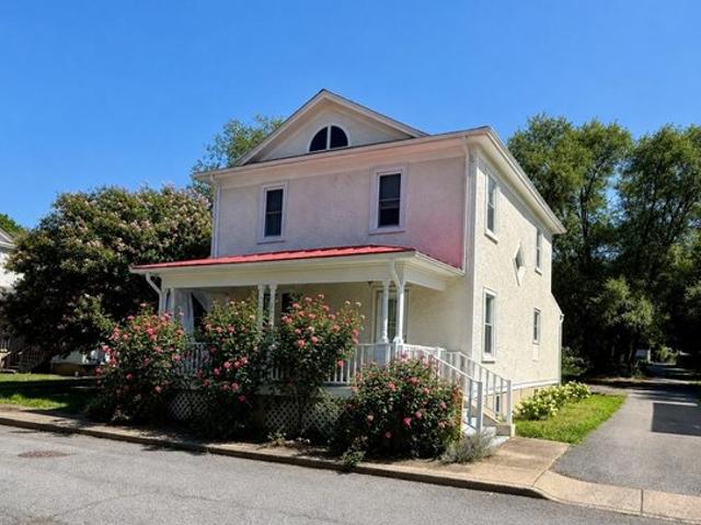 House for sale in Virginia