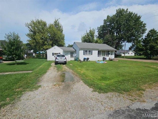 House for sale in Vandalia, Missouri