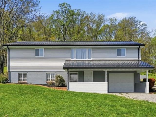 House for sale in Avella, Pennsylvania