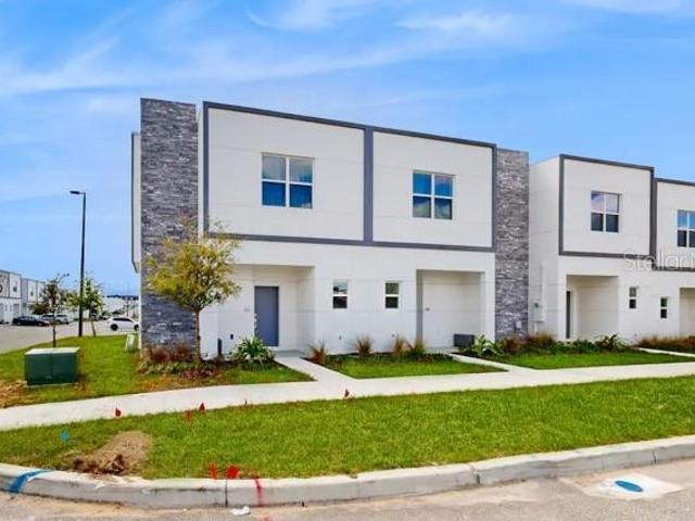 Townhouse for sale in Loughman, Florida