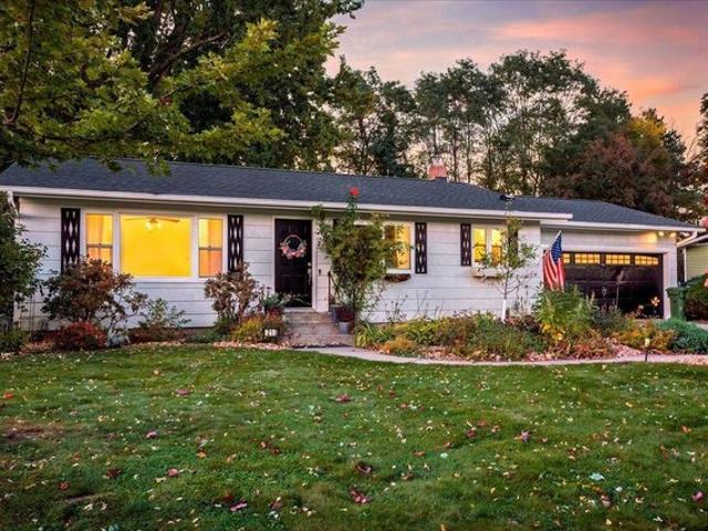 House for sale in Amery, Polk County