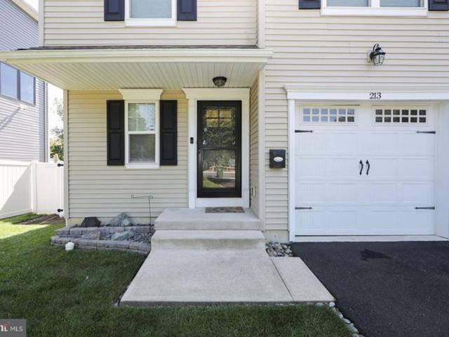 Townhouse for sale in Glenside, Cheltenham Township