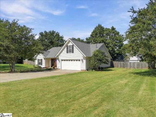 House for sale in Henderson Place, Lyman