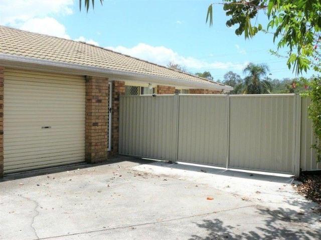 House for rent in Studio Village