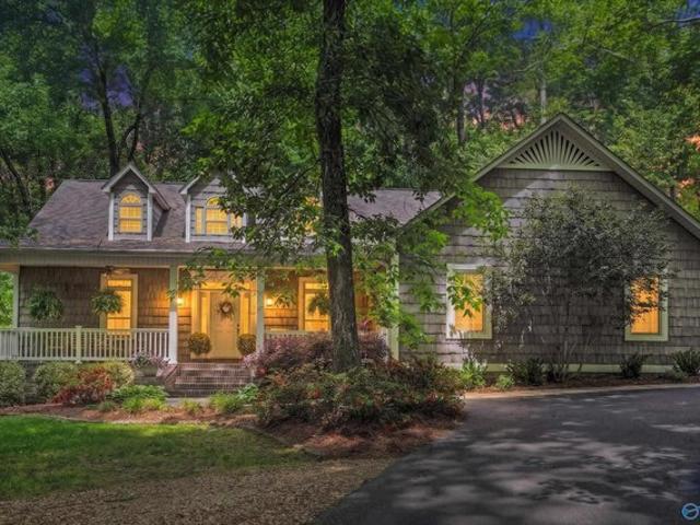 House for sale in Boaz, Alabama