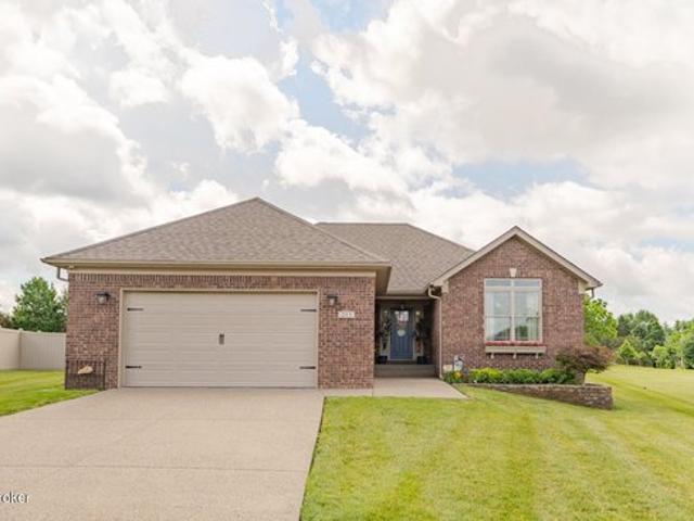 House for sale in Mount Washington, Kentucky
