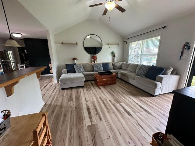 House for sale in Simpson, Kentucky