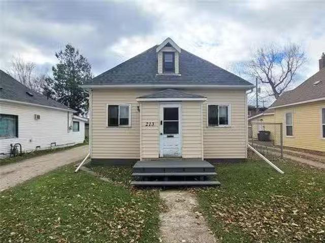 House for sale in Portage La Prairie, Manitoba